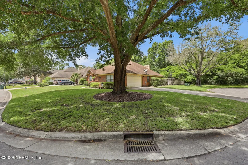 10385 Walden Glen Court Jacksonville FL 32256