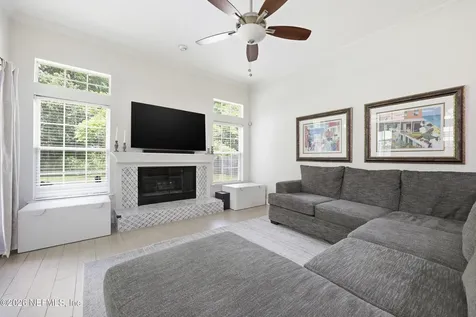 10385 Walden Glen Court Jacksonville FL 32256