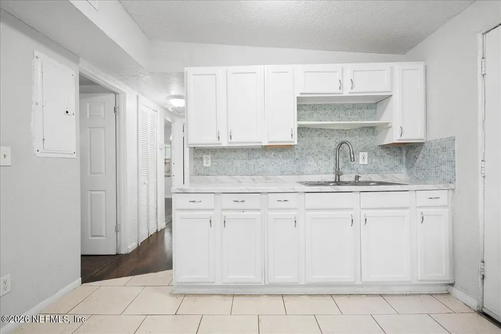 6601 Cleveland Road Jacksonville FL 32209