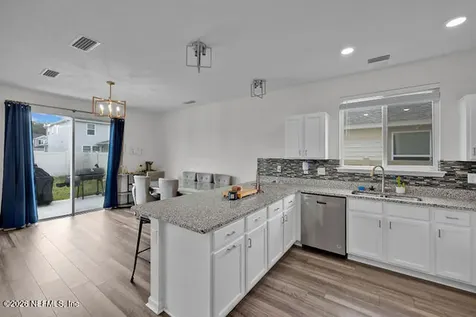136 Peace River Road St. Johns FL 32259