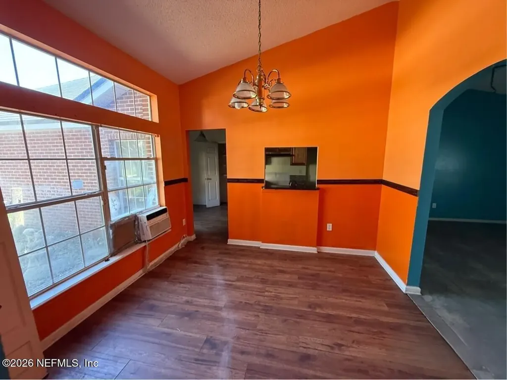 9136 Upstream Court Jacksonville FL 32225