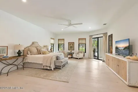 8049 Whisper Lake Lane W Palm Valley FL 32082