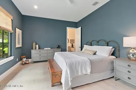 8049 Whisper Lake Lane W Palm Valley FL 32082