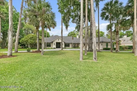 8049 Whisper Lake Lane W Palm Valley FL 32082