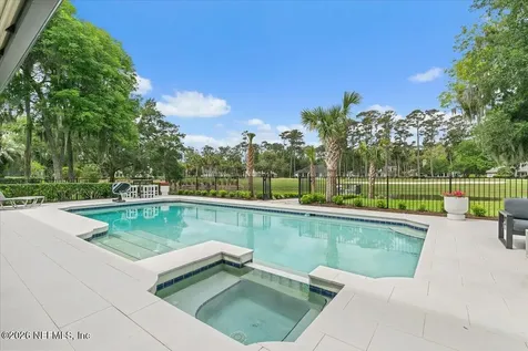 8049 Whisper Lake Lane W Palm Valley FL 32082