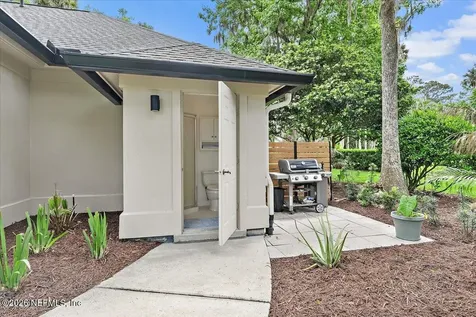 8049 Whisper Lake Lane W Palm Valley FL 32082