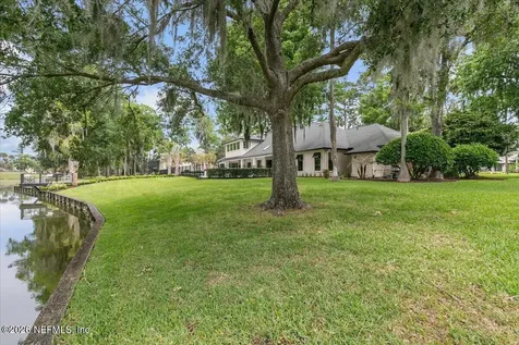 8049 Whisper Lake Lane W Palm Valley FL 32082