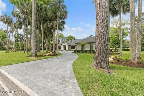 8049 Whisper Lake Lane W Palm Valley FL 32082