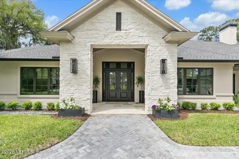 8049 Whisper Lake Lane W Palm Valley FL 32082