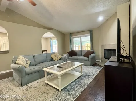 7887 Macdougall Drive Jacksonville FL 32244