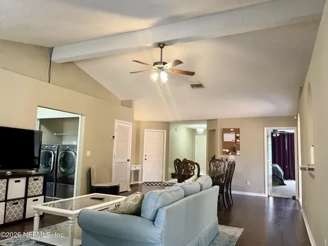 7887 Macdougall Drive Jacksonville FL 32244