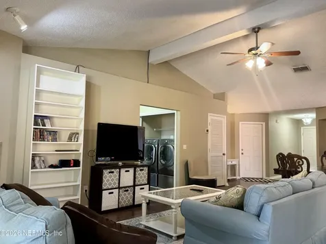 7887 Macdougall Drive Jacksonville FL 32244