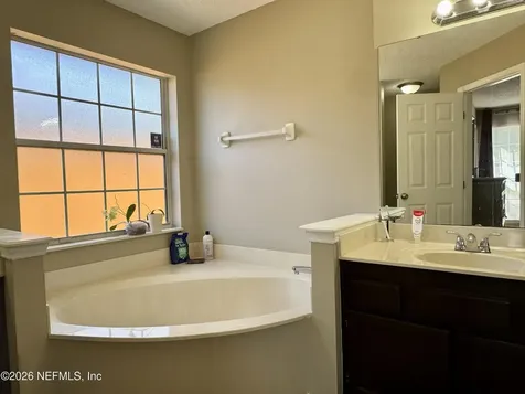 7887 Macdougall Drive Jacksonville FL 32244