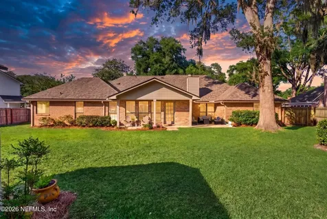 13832 Carters Grove Lane Jacksonville FL 32223