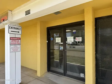 6909 Norwood Avenue Jacksonville FL 32208