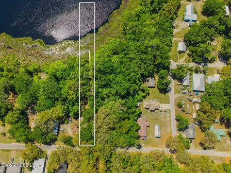 817 Randolph Street Crescent City FL 32112