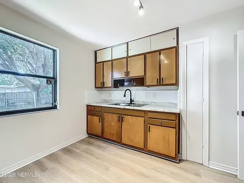 6131 Bartholf Avenue Jacksonville FL 32210