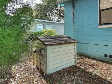 6131 Bartholf Avenue Jacksonville FL 32210