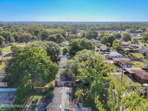 6131 Bartholf Avenue Jacksonville FL 32210