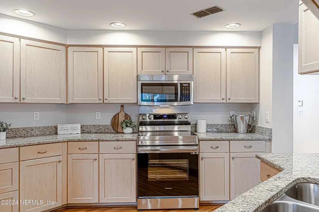 2099 Winterbourne Drive W Orange Park FL 32073