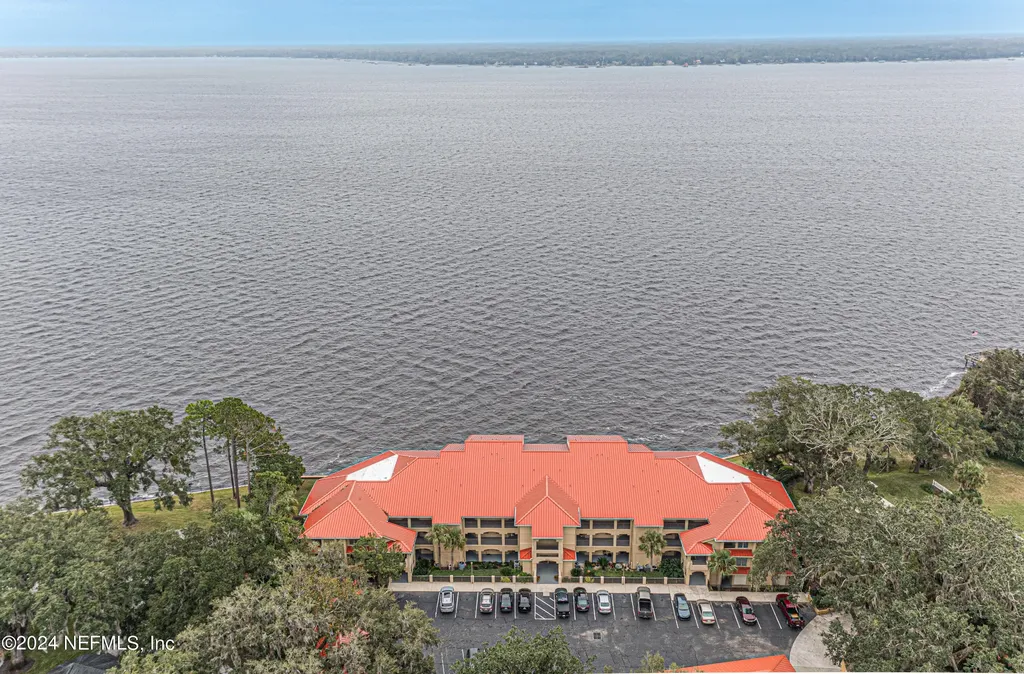 2099 Winterbourne Drive W Orange Park FL 32073