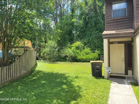 4546 Melissa Court W Jacksonville FL 32210