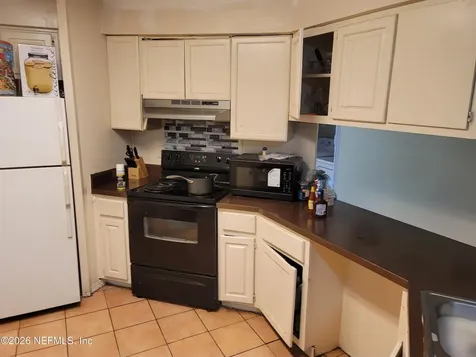 4546 Melissa Court W Jacksonville FL 32210