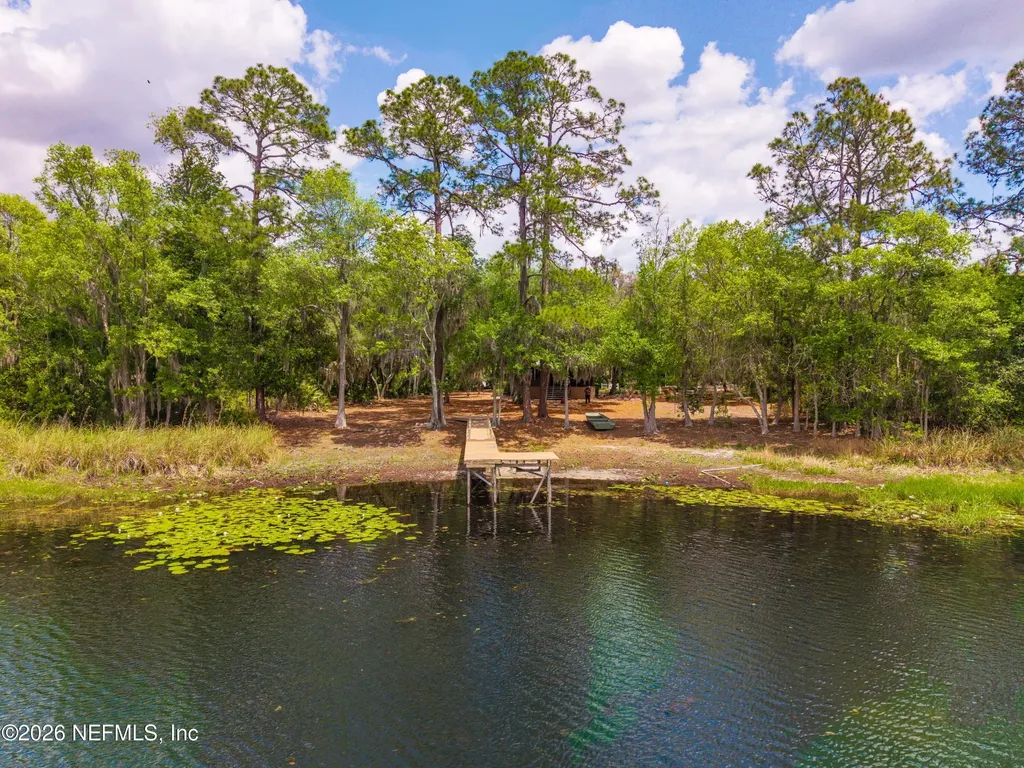 150 Indian Lakes Road Hawthorne FL 32640