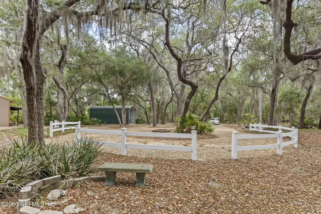 150 Indian Lakes Road Hawthorne FL 32640
