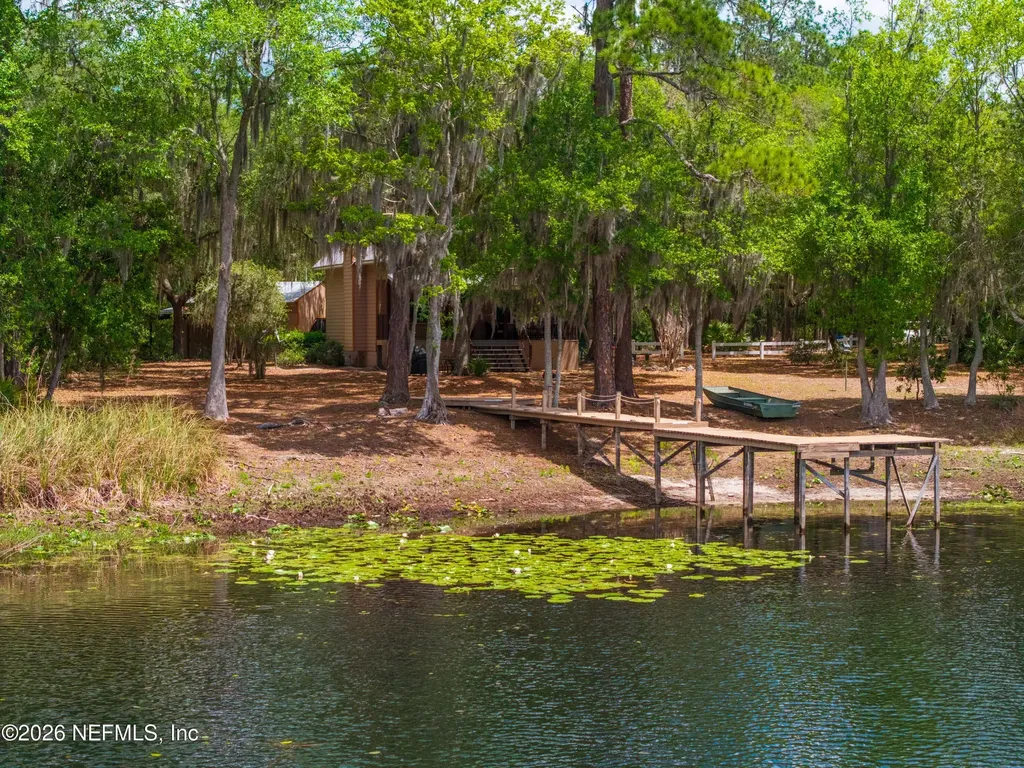 150 Indian Lakes Road Hawthorne FL 32640