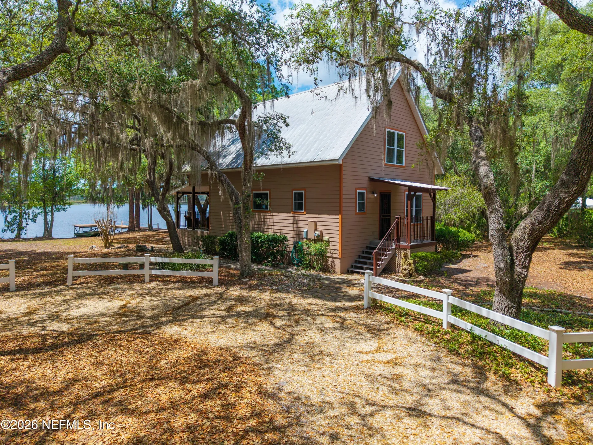 150 Indian Lakes Road Hawthorne FL 32640