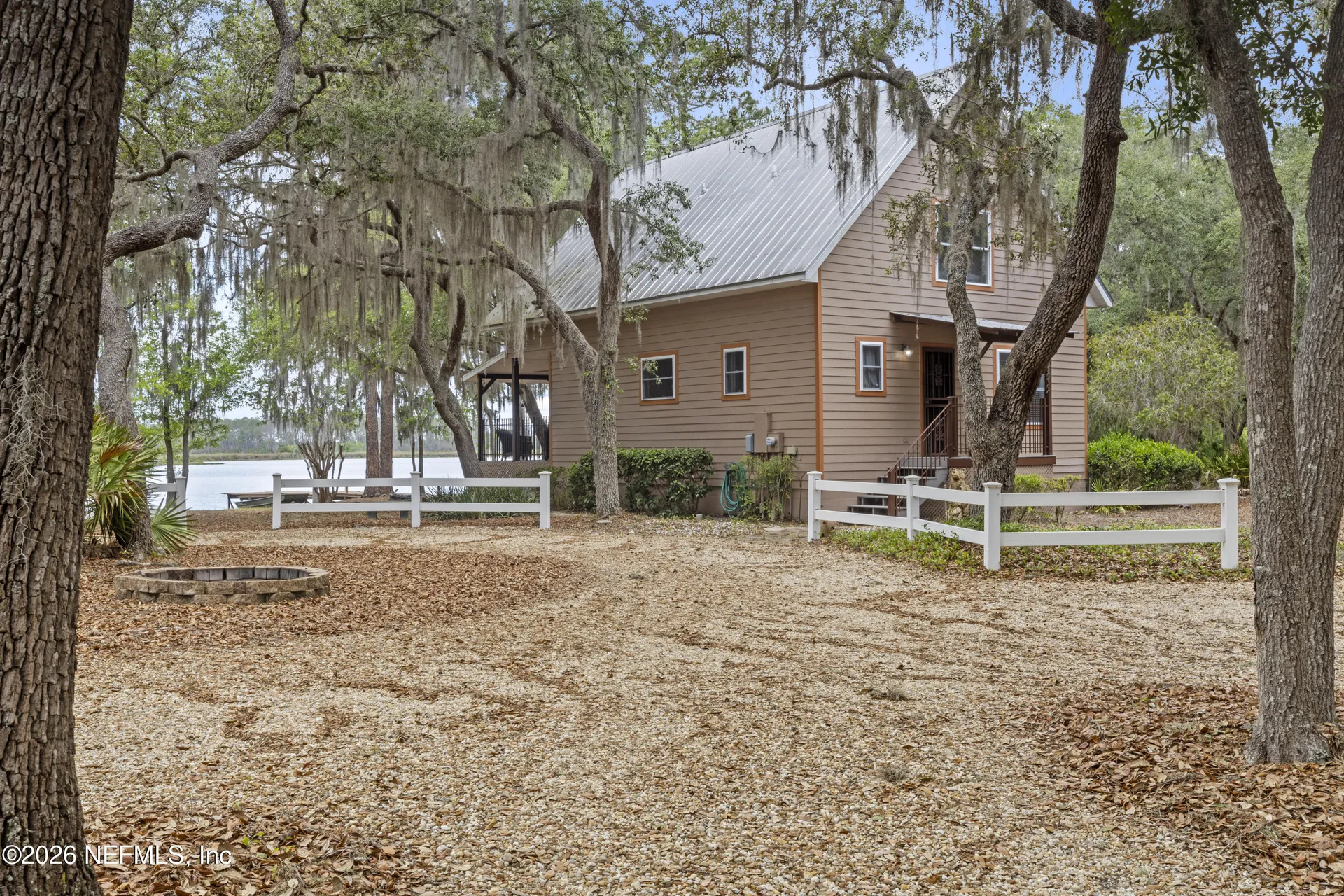 150 Indian Lakes Road Hawthorne FL 32640