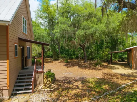 150 Indian Lakes Road Hawthorne FL 32640