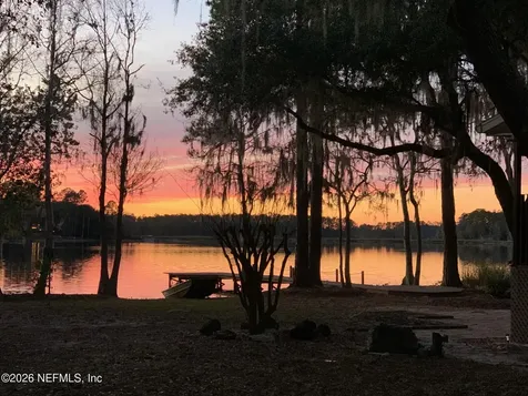 150 Indian Lakes Road Hawthorne FL 32640