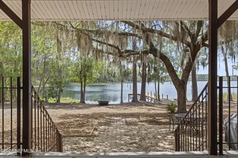 150 Indian Lakes Road Hawthorne FL 32640