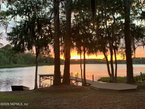 150 Indian Lakes Road Hawthorne FL 32640