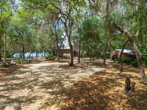 150 Indian Lakes Road Hawthorne FL 32640