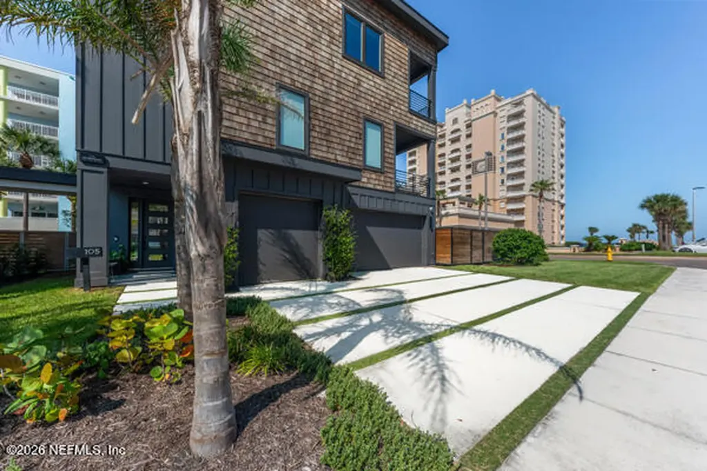105 N 11th Avenue Jacksonville Beach FL 32250