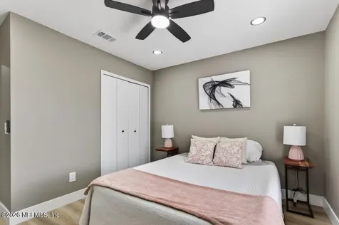 1380 High Plains Drive W Jacksonville FL 32218