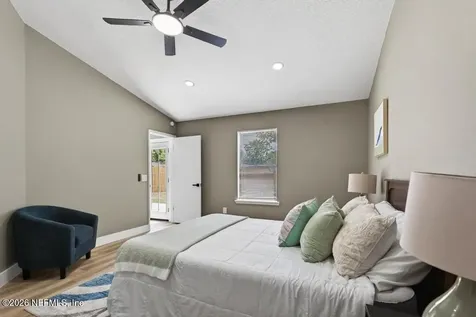 1380 High Plains Drive W Jacksonville FL 32218