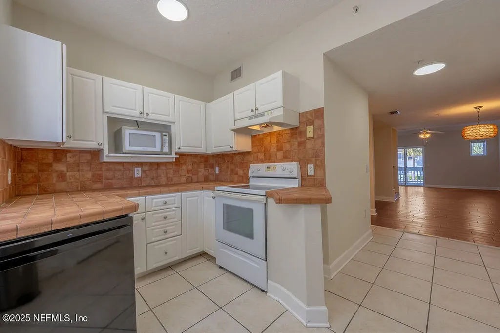 114 18th Avenue N Jacksonville Beach FL 32250