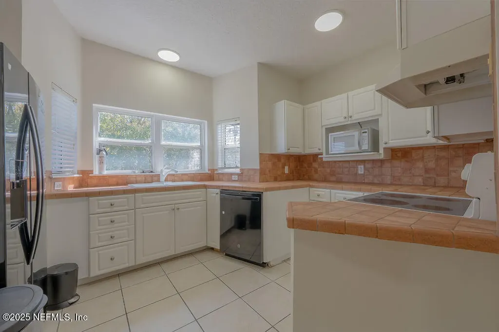 114 18th Avenue N Jacksonville Beach FL 32250