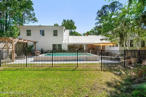 185 E River Road East Palatka FL 32131