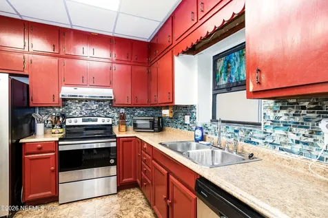 5242 Helm Avenue Jacksonville FL 32244
