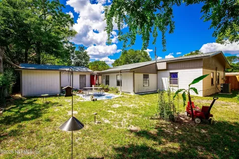 5242 Helm Avenue Jacksonville FL 32244