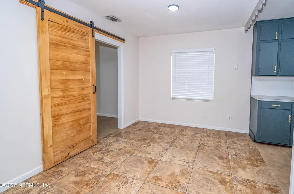 9916 S Glen Avenue Glen St. Mary FL 32040