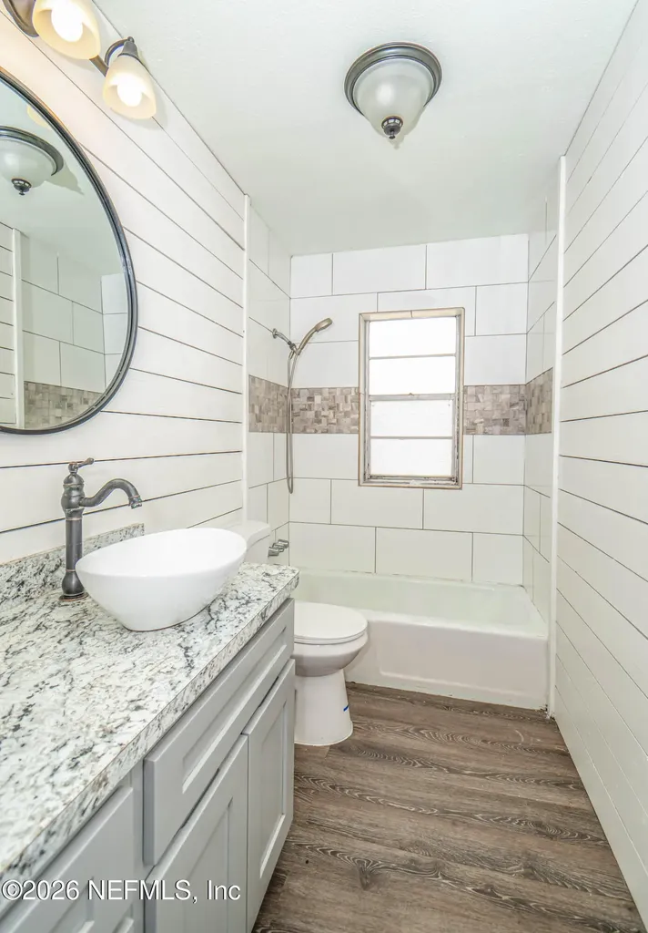 9916 S Glen Avenue Glen St. Mary FL 32040
