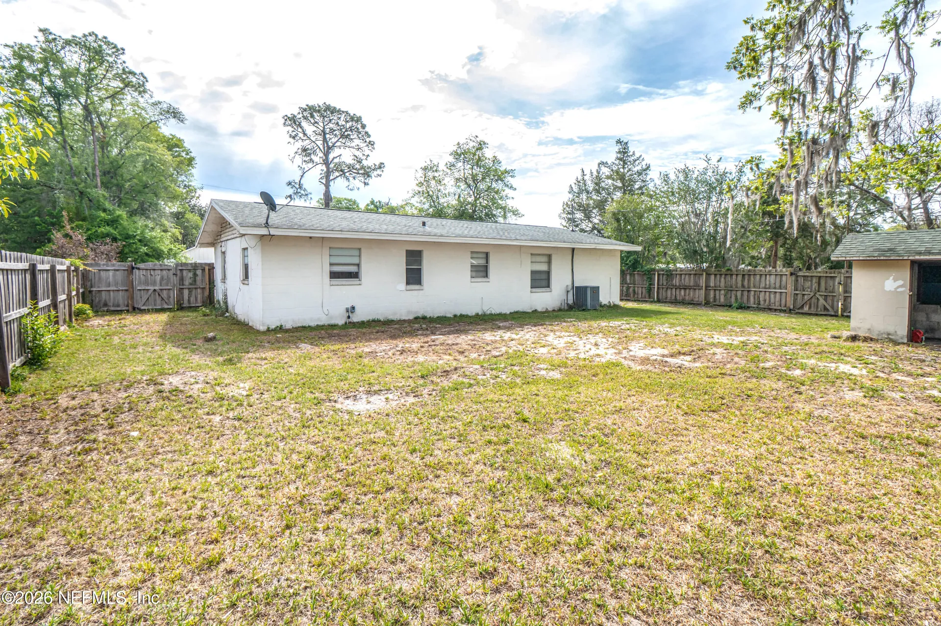 9916 S Glen Avenue Glen St. Mary FL 32040