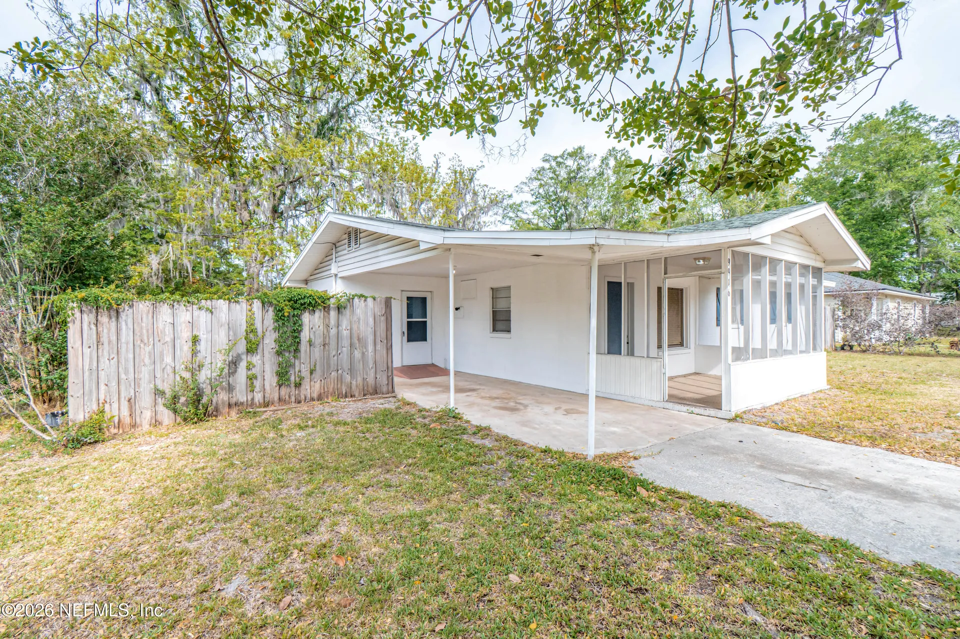9916 S Glen Avenue Glen St. Mary FL 32040