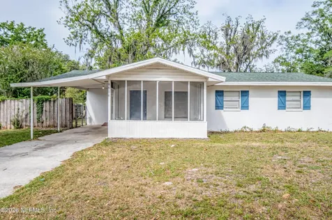 9916 S Glen Avenue Glen St. Mary FL 32040